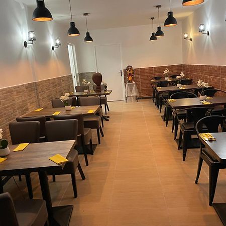 Hotel & Restaurant Isvara Breteuil 외부 사진