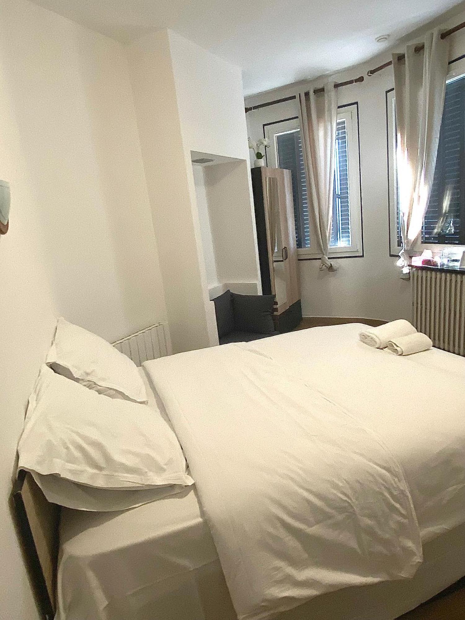 Hotel & Restaurant Isvara Breteuil 외부 사진